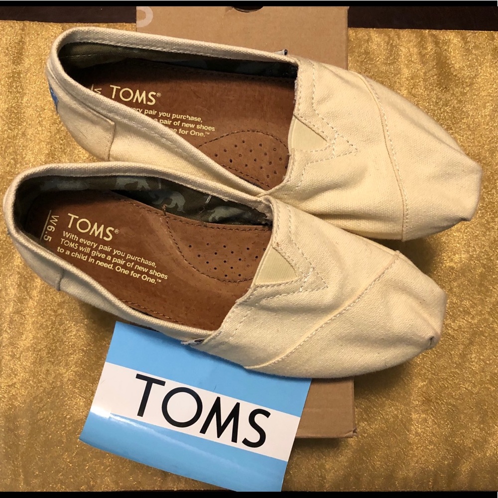 Toms